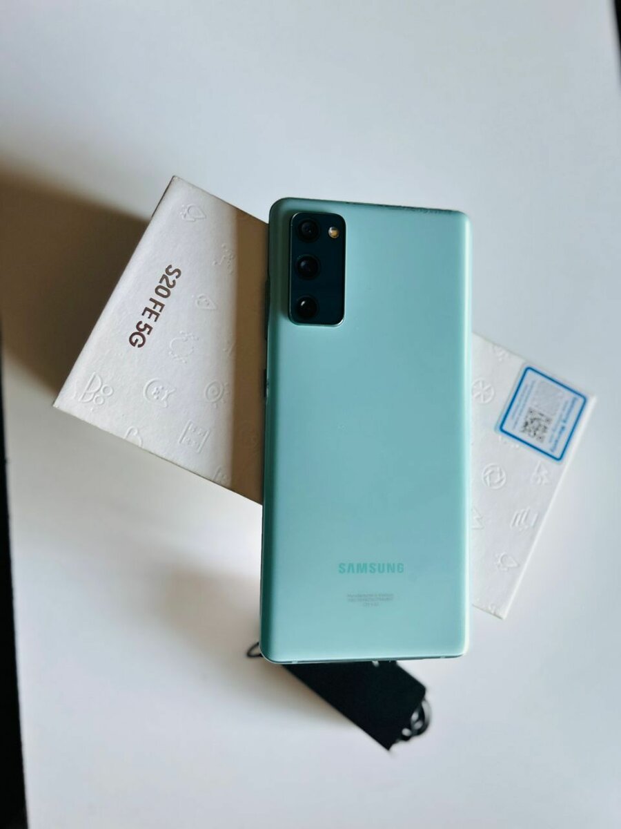 SAMSUNG GALAXY S20FE