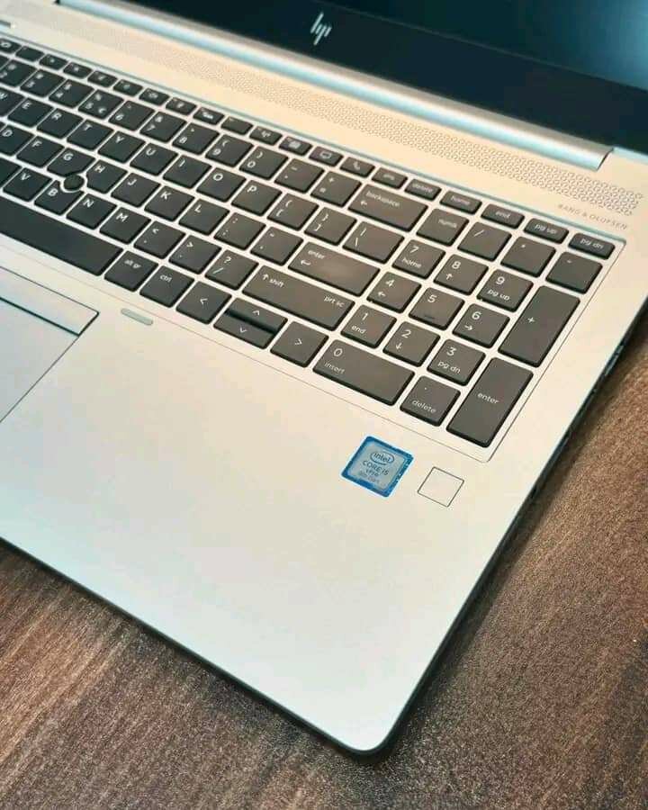 Laptop HP et Lenovo Pro