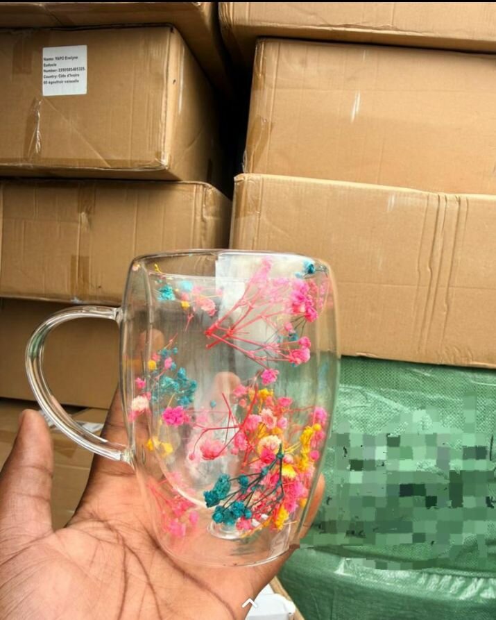 Tasse en verre moderne