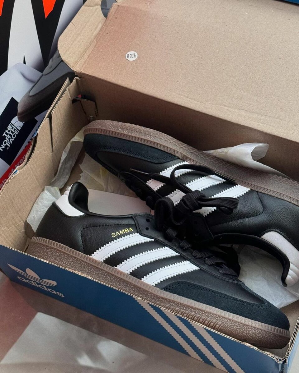Chaussures Adidas Samba Noires