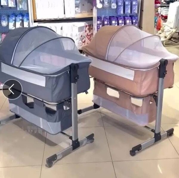 Berceau Bébé avec Moustiquaire