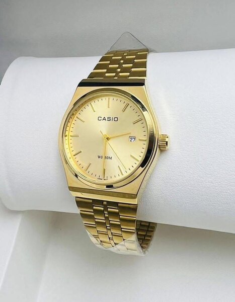 Montre casio avec  carton