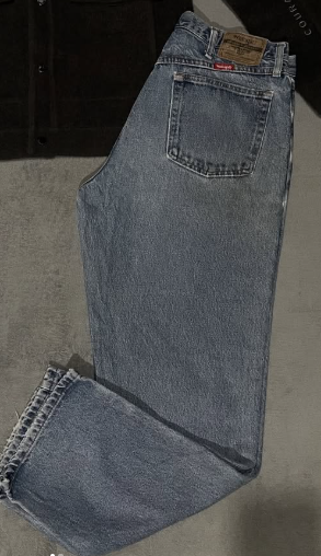 Baggy jeans