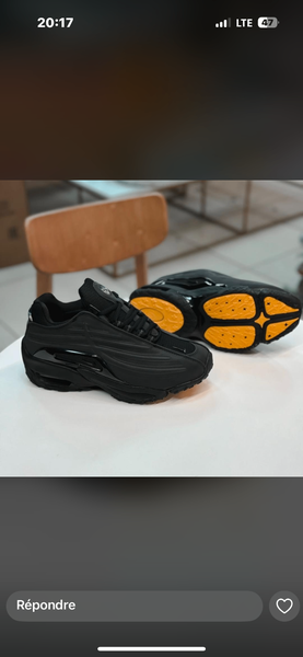 Chaussures de sport modernes