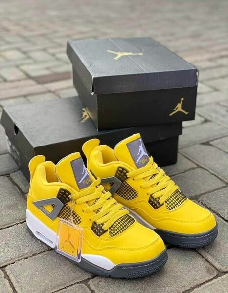 Jordan 4 first class