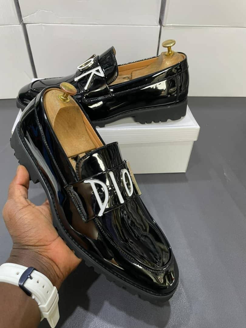 Mocassins en cuir verni homme