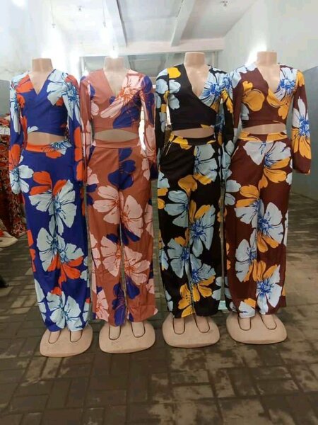 costumes pour femmes