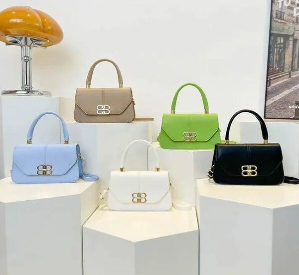 Sac à main élégant en cuir