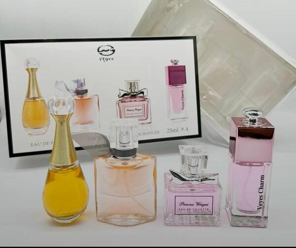 Coffret de parfums lots 4 pcs