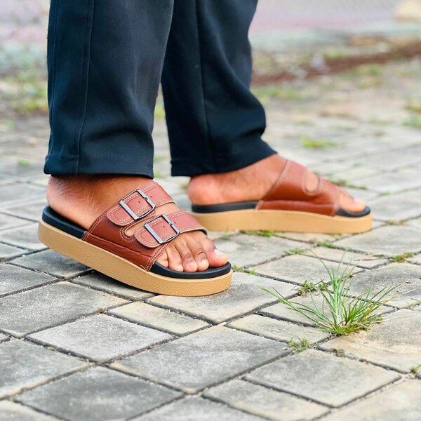 Sandales à double boucle