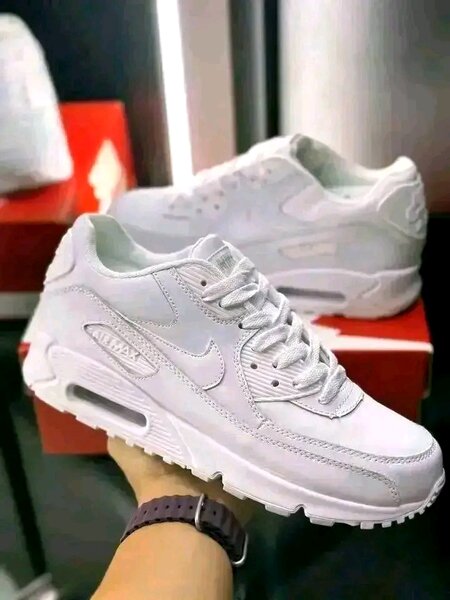 Baskets Blanches Modernes