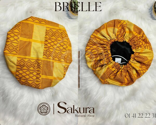 Bonnet en soie coloré