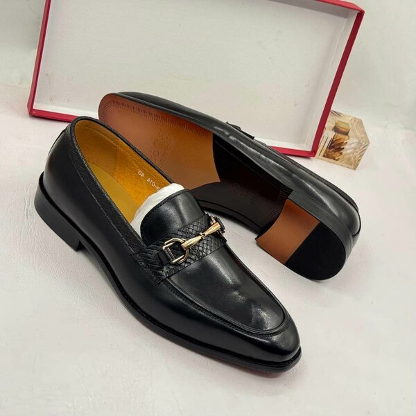 Solid Leather Formal shoes