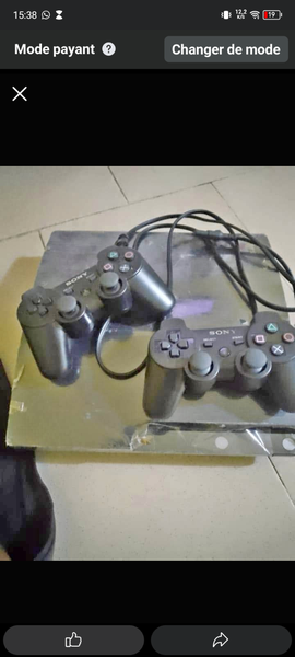 Console Sony PS2 avec manettes