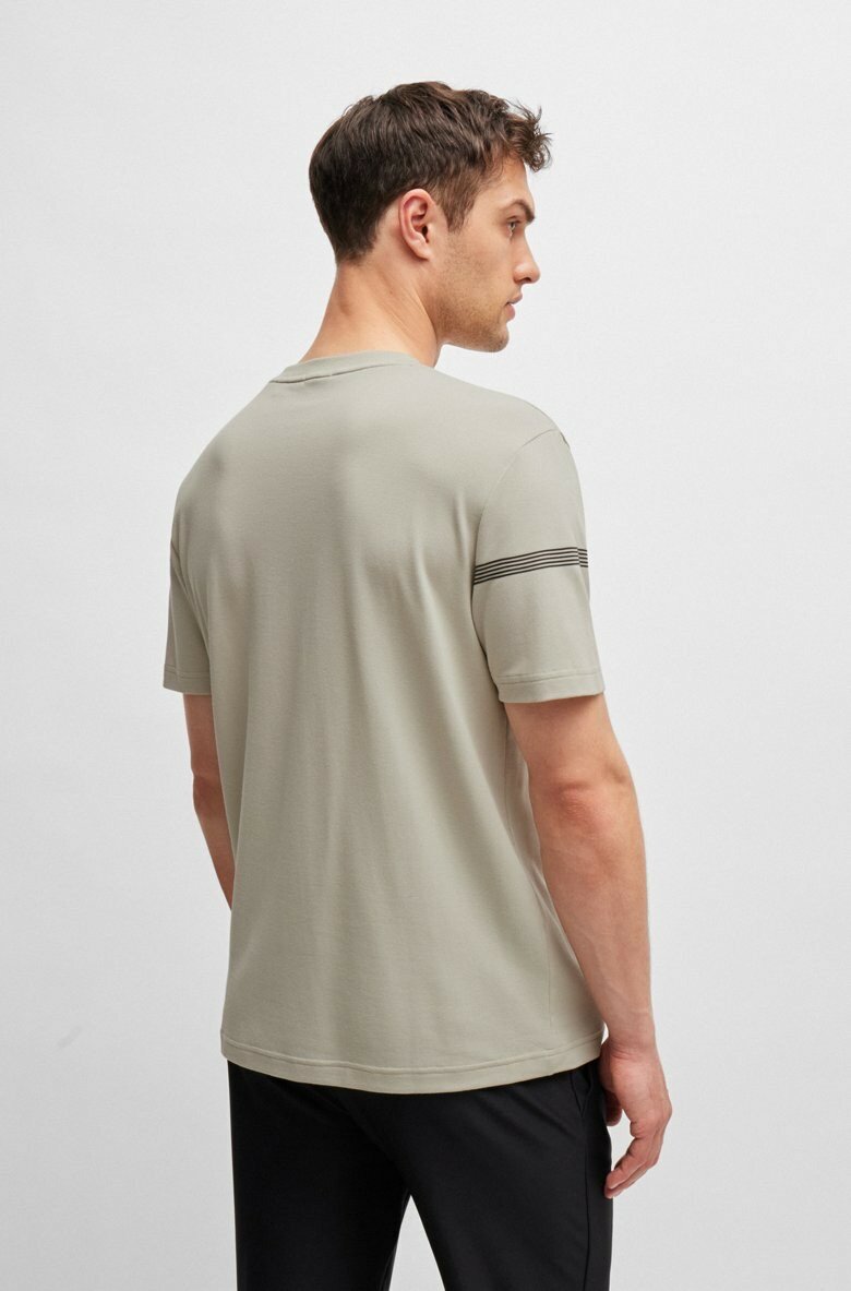 Футболки от бренда Boss