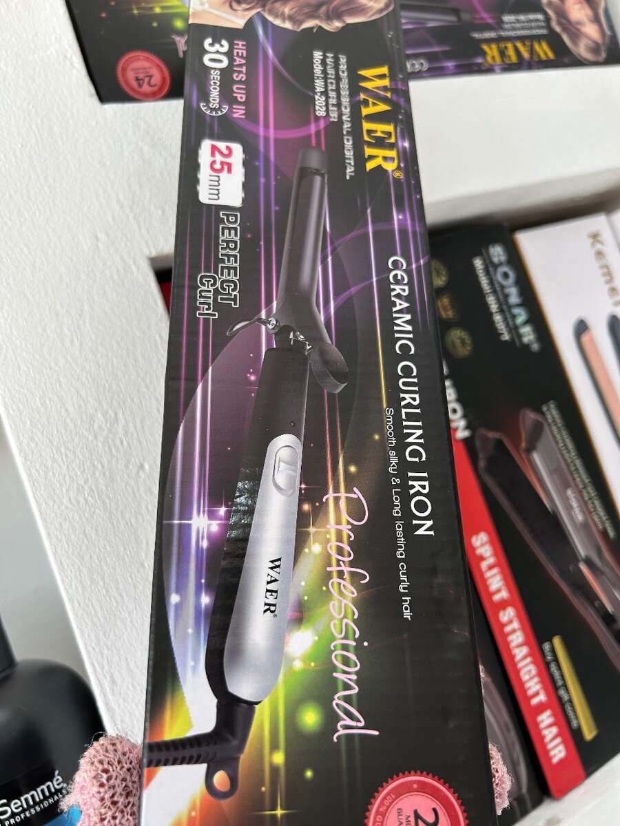 WAER Professional Hair Curler.