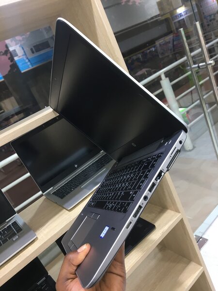 Laptop
