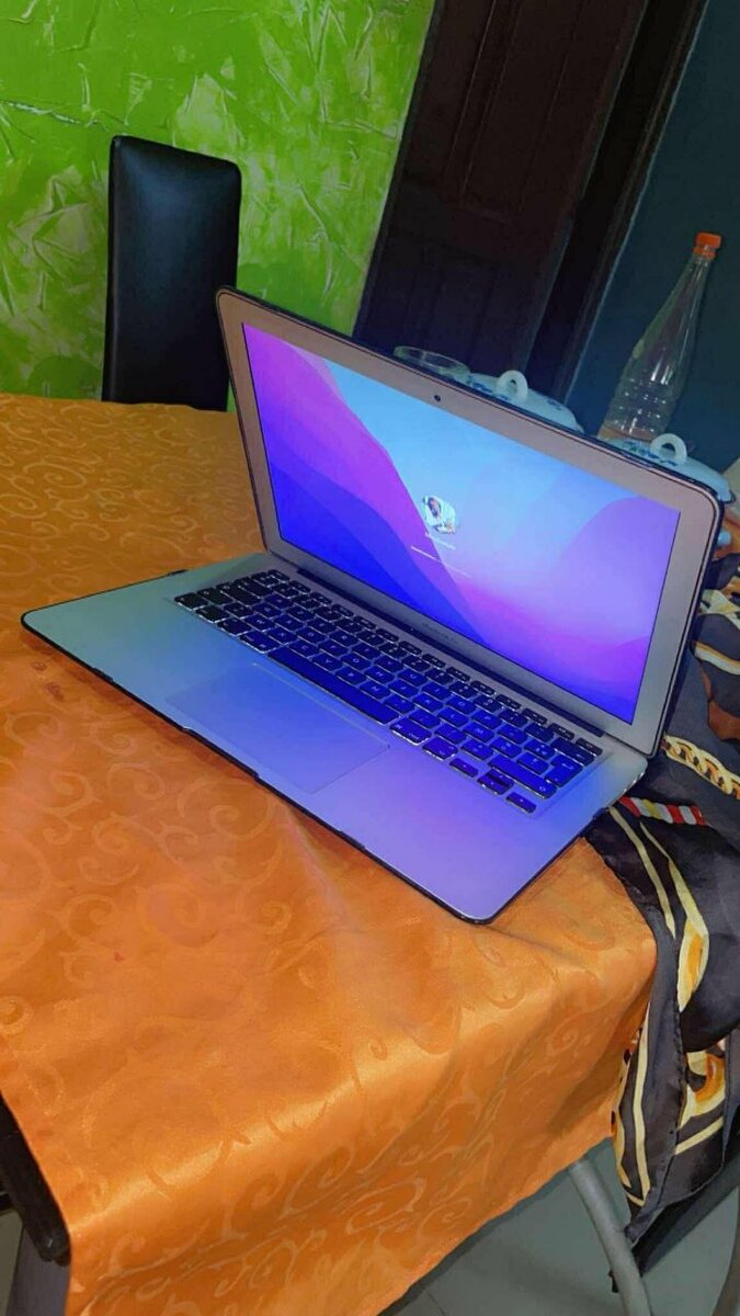 MacBook Air 13" Retina Display