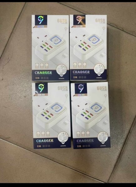 6USB charger