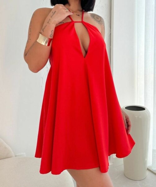 Robe Rouge Évasée Élégante