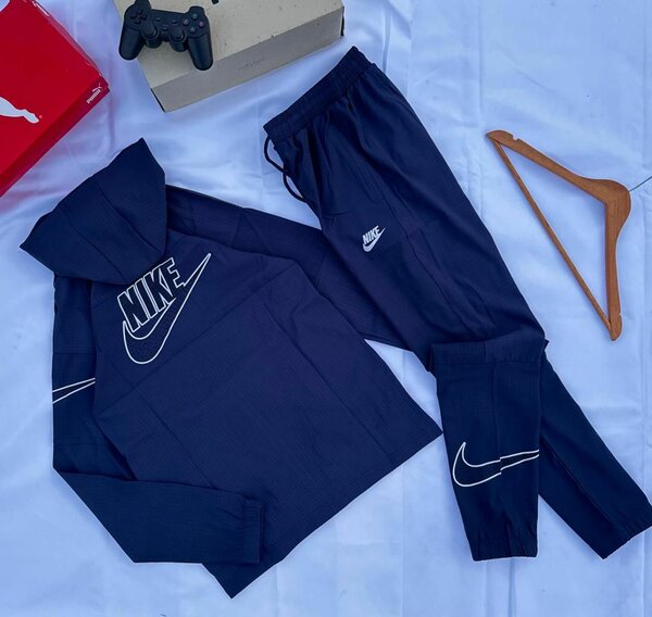 Ensemble de survêtement Nike