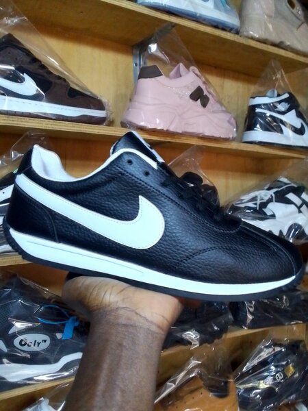 Chaussures de Sport Élégantes