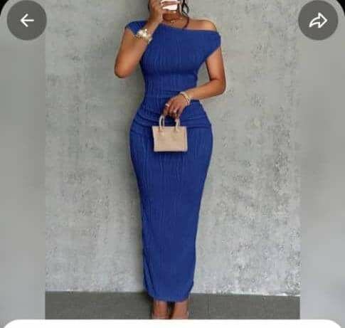 Robe Longue Épaules Dénudées