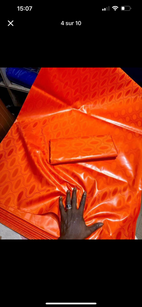 Tissu en bazin décoratif