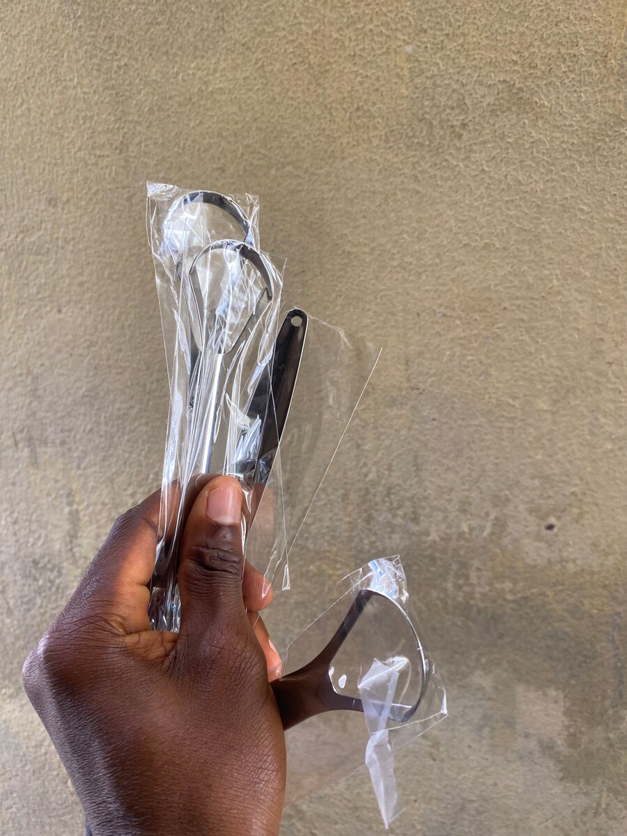 Grattoir de langue en acier inoxydable