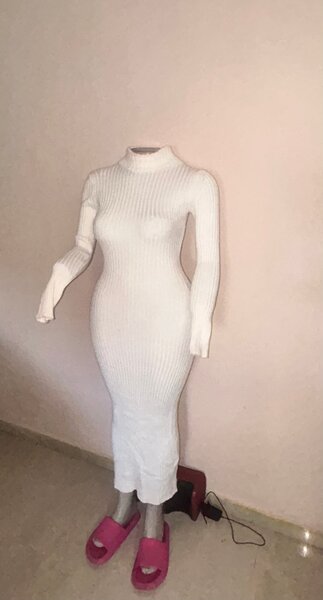 Robe Pull Blanche Longue Élégante