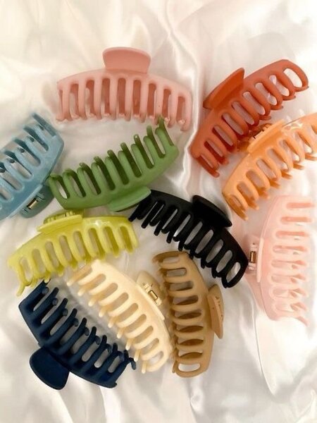 Grande pince à cheveux