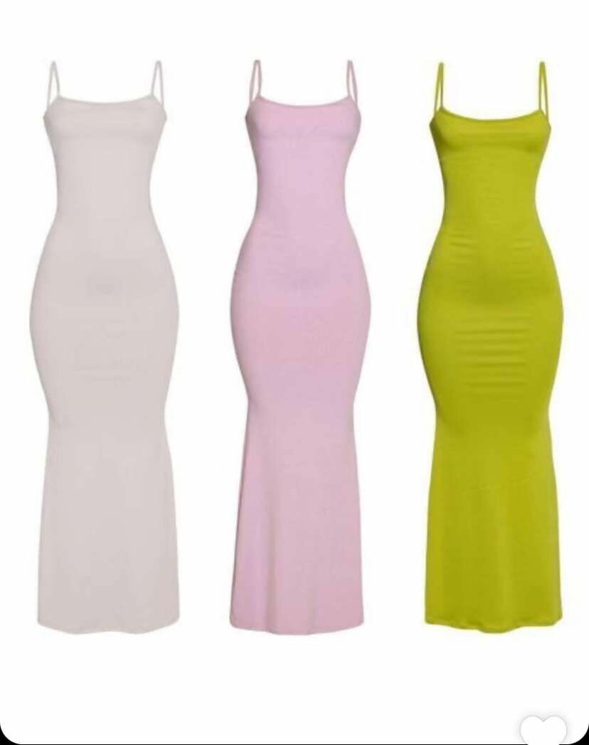 Maxi available in size 4/6