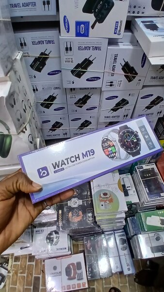 Montre intelligente M19