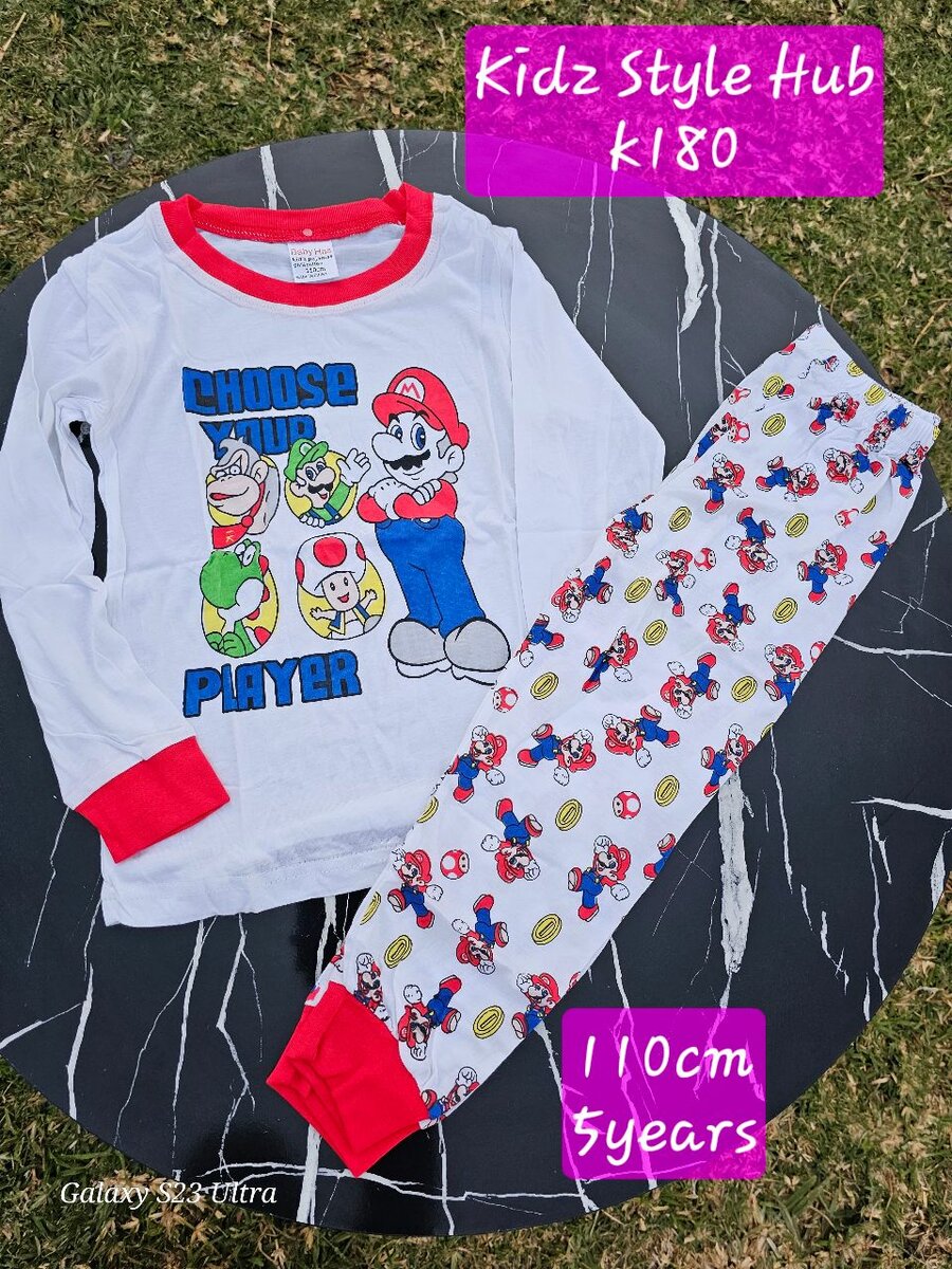 Boys pajamas/sleepwear