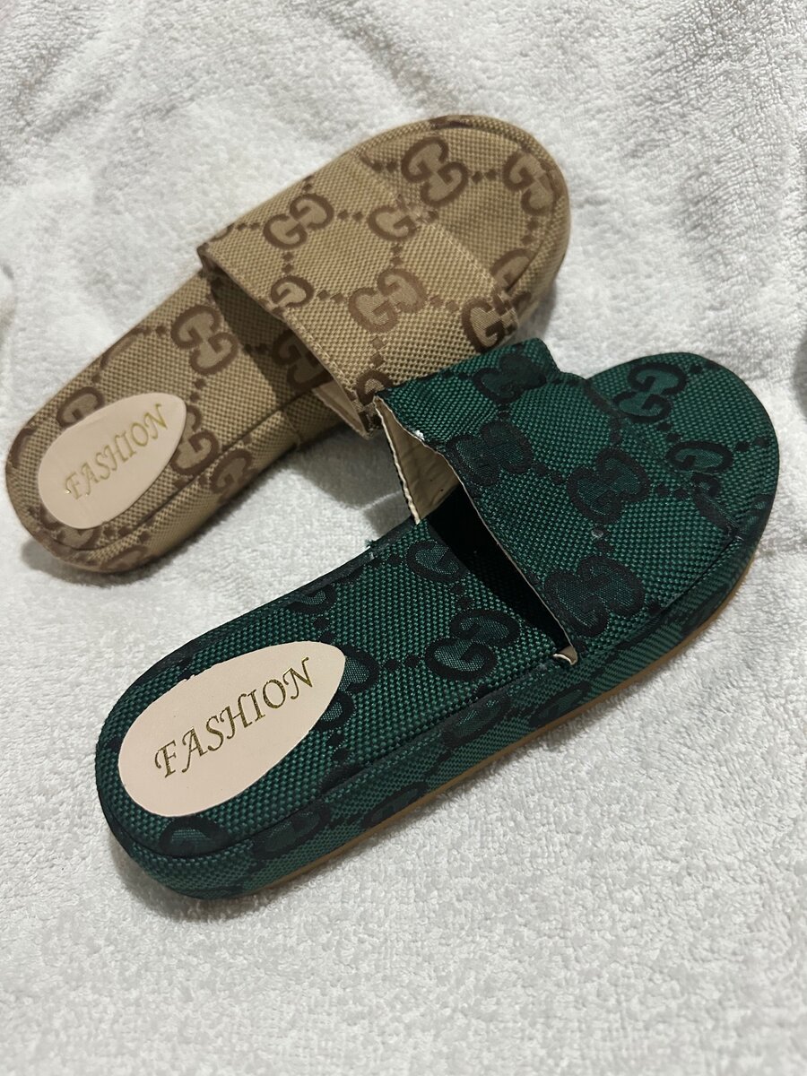 Gucci sandals