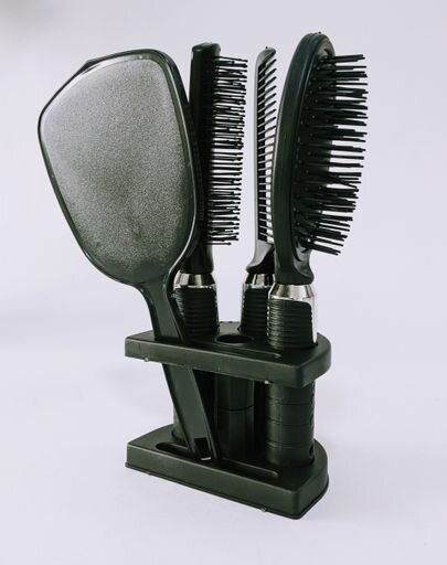 4-piece comb set with stand