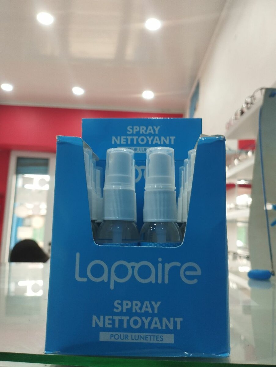 Spray nettoyant pour lunettes