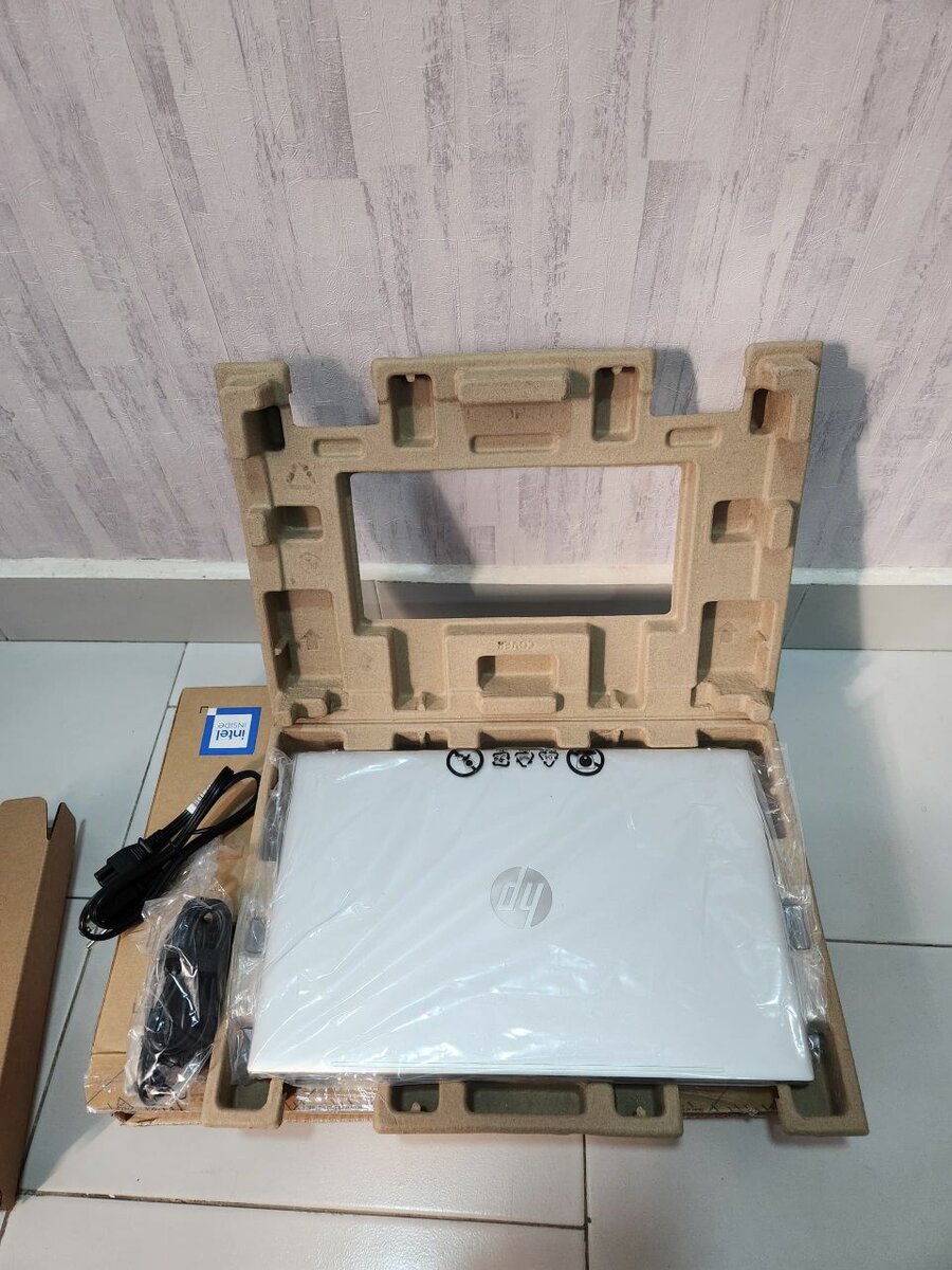 HP Pavilion 13th Gen i7