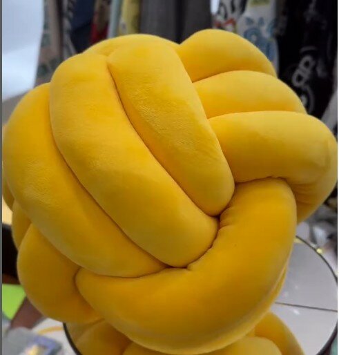 Decorative Knotted pillows