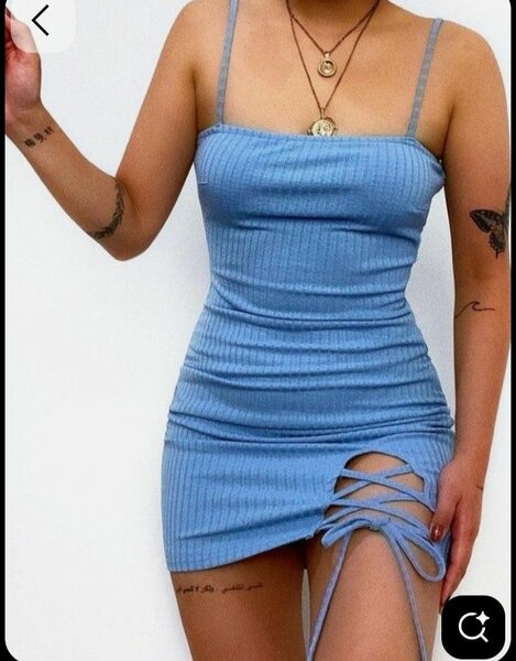 Robe moulante bleue élégante