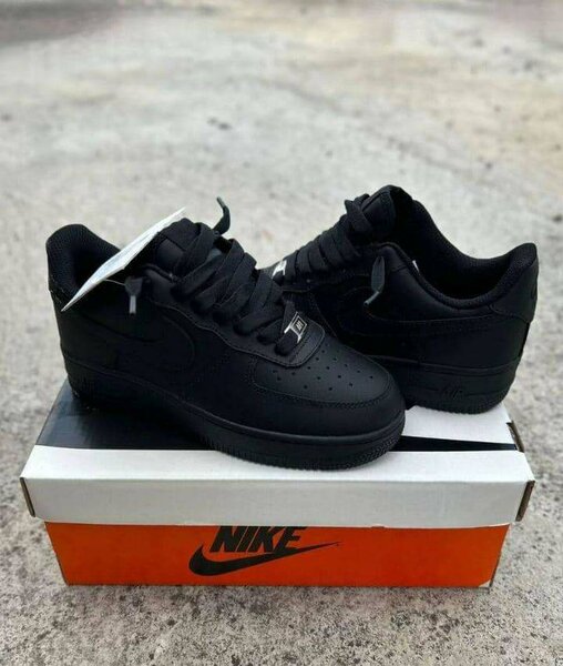Baskets Nike Air Force 1 noires