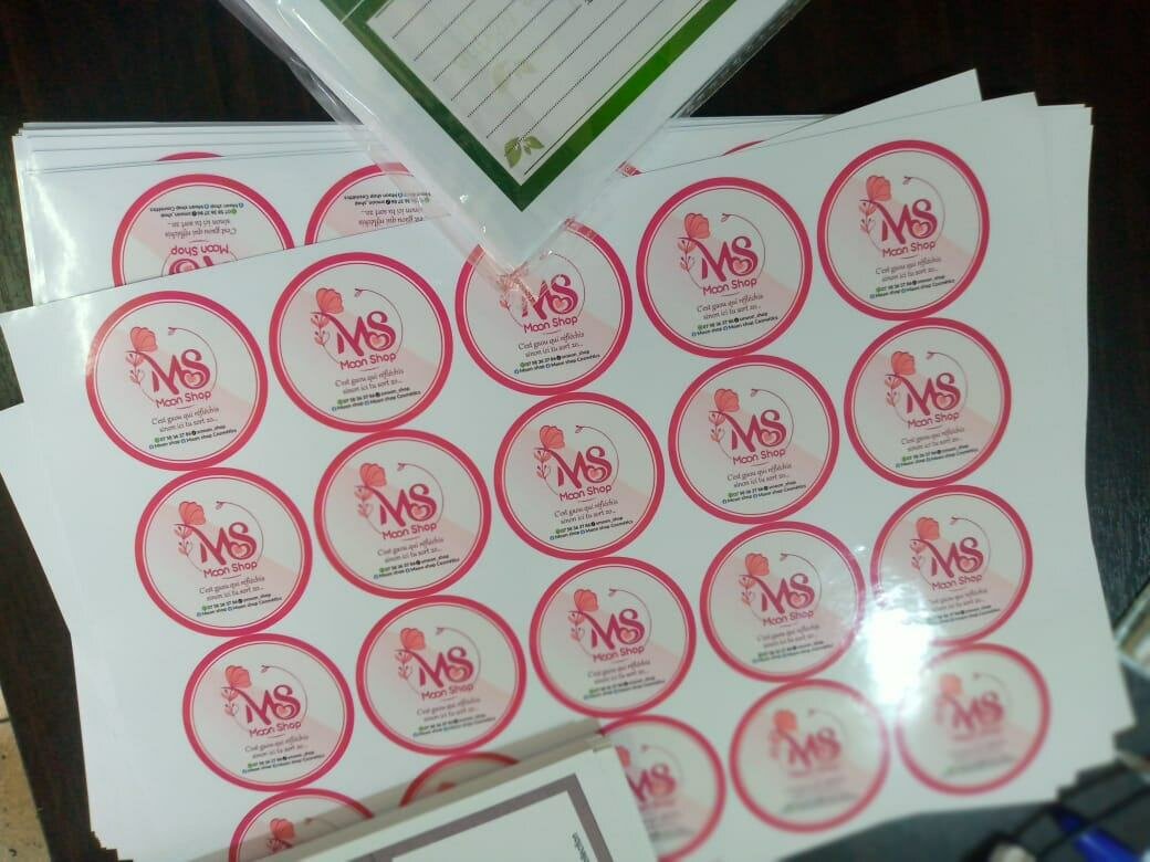 Étiquettes autocollants