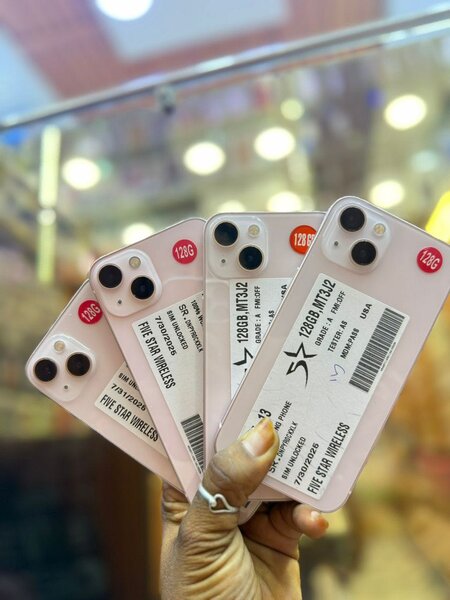 iPhone 13 128GB casi-Neuf