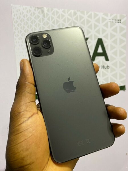 11 pro max 64gig