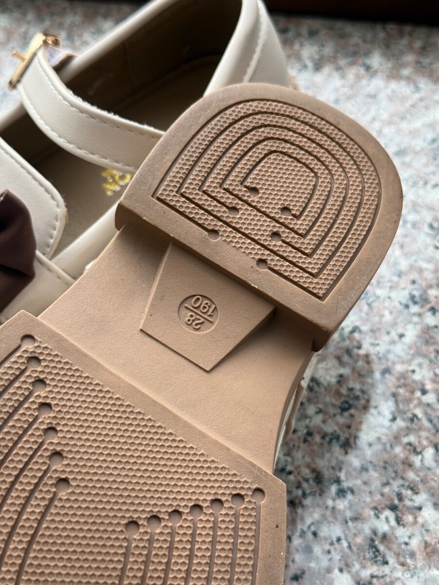 Туфли для девочки