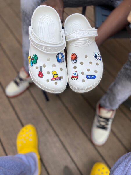 ICONIC CLASSIC CROCS