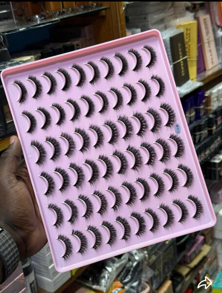 Faux Cils Volumineux