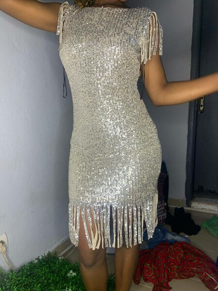 Robe élégante en dentelle