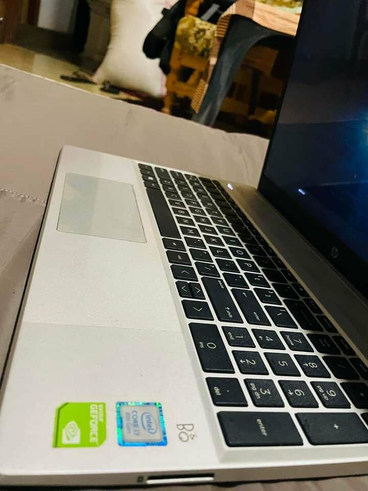 Hp Pavilion i7 8th Gen