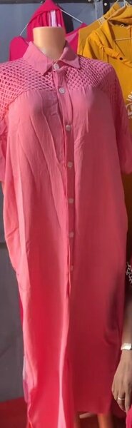 Robe chemise longue rose élégante